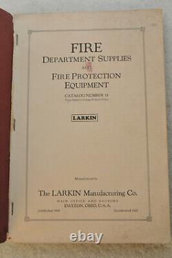 Catalogue d'équipement de lutte contre l'incendie No 15 de Larkin Manufacturing Co, Dayton, Ohio, vers les années 1920.