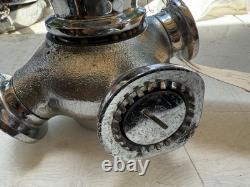 Distributeur de tuyau d'incendie Elkhart J Brass Bresnan Cellar avec lance d'incendie à 3 lignes
