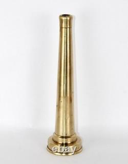 Douchette en laiton vintage M. Donohue, objet de collection de la mémoire des pompiers
