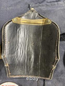 Ensemble de 2 tuyaux et casque de pompier Norton Fire Massachusetts MA Cairns et Bro