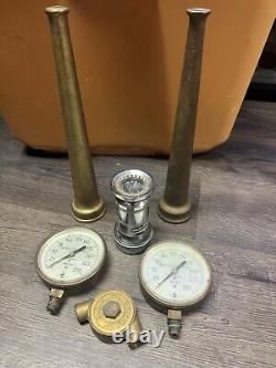 Ensemble de matériel de lutte contre l'incendie vintage