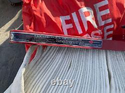 Fire Hose 1-1/2 250 Psi, 100' Avec Buse & Elkhart Pin Rack & Cover, Nouveau