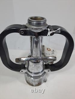 Gicleur de tuyau d'incendie Akron Brass, gicleur en laiton chromé avec 2 poignées, 2,5 pouces