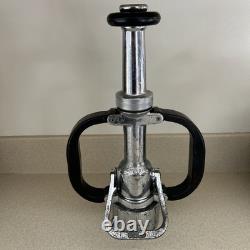 Gicleur de tuyau d'incendie vintage Akron Chrome Brass 1 -1/8 pouces