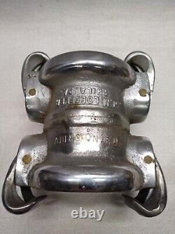 JM Loeffler Abington F. D. Double Quick Connect Fire Hose Coupling Chrome	<br/>      <br/> Traduction en français : Accouplement de tuyau d'incendie à connexion rapide double JM Loeffler Abington F. D. en chrome