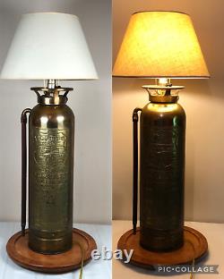 Lampe d'extincteur d'incendie en laiton Vintage Foamite Crusader Elmira New York