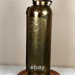 Lampe d'extincteur d'incendie en laiton Vintage Foamite Crusader Elmira New York