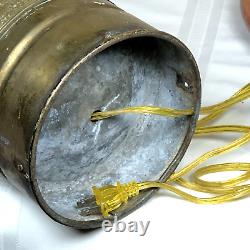 Lampe d'extincteur d'incendie en laiton Vintage Foamite Crusader Elmira New York