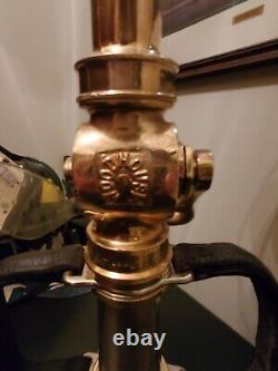 Lampe de buse d'incendie en laiton antique rare en bois Woodhouse 29 pouces HTF Super Nice