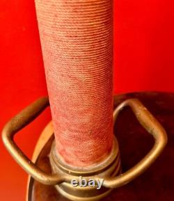 Lampe électrique en laiton vintage transformée à partir d'un jet de tuyau d'incendie