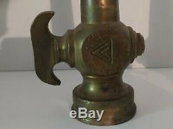 Lot De 2 Vintage Brass W. Allen D Mfg. Tuyau D'incendie Buse Old Collectables