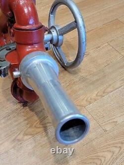 Moniteur d'incendie/canon à eau vintage Elkhart Brass pour la lutte contre les incendies provenant d'un ancien camion de pompiers