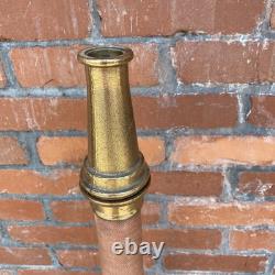 Nozzle de pompier Vintage Underwriters pour tuyau d'incendie fabriqué à Detroit en 1969, fonctionnel