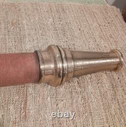 Nozzle de pompier Vintage Underwriters pour tuyau d'incendie fabriqué à Detroit en 1969, fonctionnel