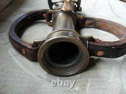 Old Old Fire Hose Buse Display Grether Brass 2 Poignées En Cuir Early Dayton Oh
