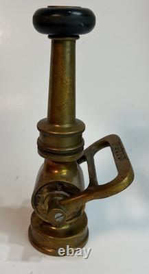 Poignée de joug de buse de tuyau d’incendie vintage en laiton