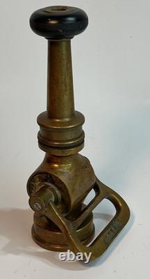 Poignée de joug de buse de tuyau d’incendie vintage en laiton