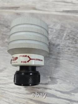 Poignée de tuyau d'incendie KK Products avec buse à coupe-bulles