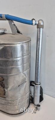 Pompe à incendie indienne D. B. Smith vintage des années 1960, 5 gallons avec tuyau et buse, Utica NY