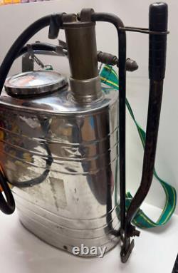 Pompe à incendie ovale vintage Smith Indian en acier inoxydable avec sangles, tuyau et buse