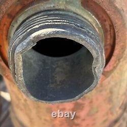 RÉCUPÉRATION DES BORNES D'INCENDIE MUELLER, Lot de 8, 23 pouces de haut, 123 lbs chacune, 1986