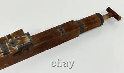 Rare Antique Japanese Edo Water Gun Fire Wooden Tool

<br/> 	Rareté antique japonaise Edo pistolet à eau en bois de feu outil