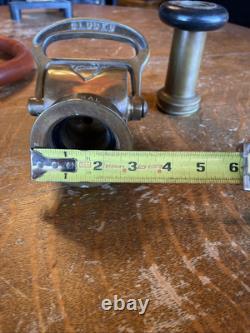 SUPERBE Buse de Tuyau d'Incendie en Laiton Massif Ancienne Vintage (CHEF) RARE - Fabriqué aux États-Unis