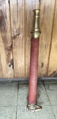 Tube à feu en laiton Vintage Underwriters avec poignée tournante et buse 30. Powhatan