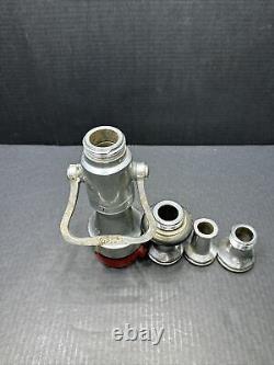 Vanne de Sapeur-Pompier Antique de la Compagnie de Fabrication Elkhart Brass