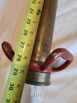 Vanne en laiton et cuivre de tuyau d'incendie Vintage WD Allen Mfg Co. Chicago, 30 pouces de long