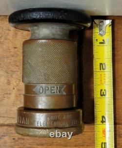 Vaporisateur portable pour tuyau d’incendie industriel POWHATAN 250 en laiton massif vintage, buse d’incendie, hydrant