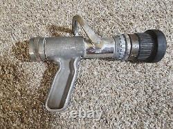 Vintage 1969 Akron Brass TurboJet Lance d'incendie à poignée de pistolet