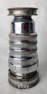 Vintage 5.5 Akron Brass Fire Fighter Hose Nozzle Fighting Equipment	<br/> 


<br/>

	
Ancienne buse de tuyau d'incendie Akron Brass 5.5 équipement de lutte contre les incendies