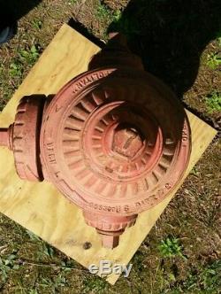 Vintage USA Chattanooga Tennessee Fonte Bouche D'incendie Jardin Statue Sculpture