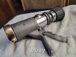Vintage et RARE ! Buse de pompier Elkhart, 95 GPM, poignée pistolet, 20266 SFL-GT-95, 7lbs